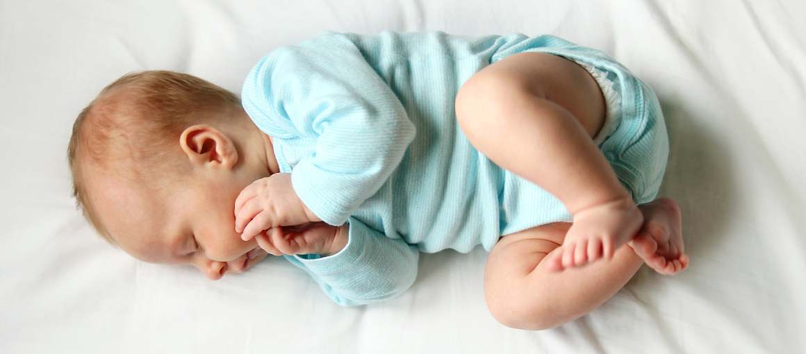 Stabilirea rutinelor pentru un somn mai bun al bebelușului