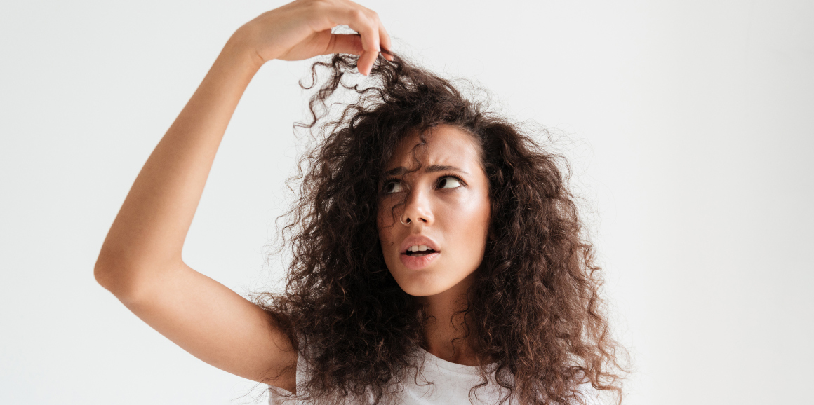 7 semne de schimbare a texturii părului care ar putea indica o deficiență