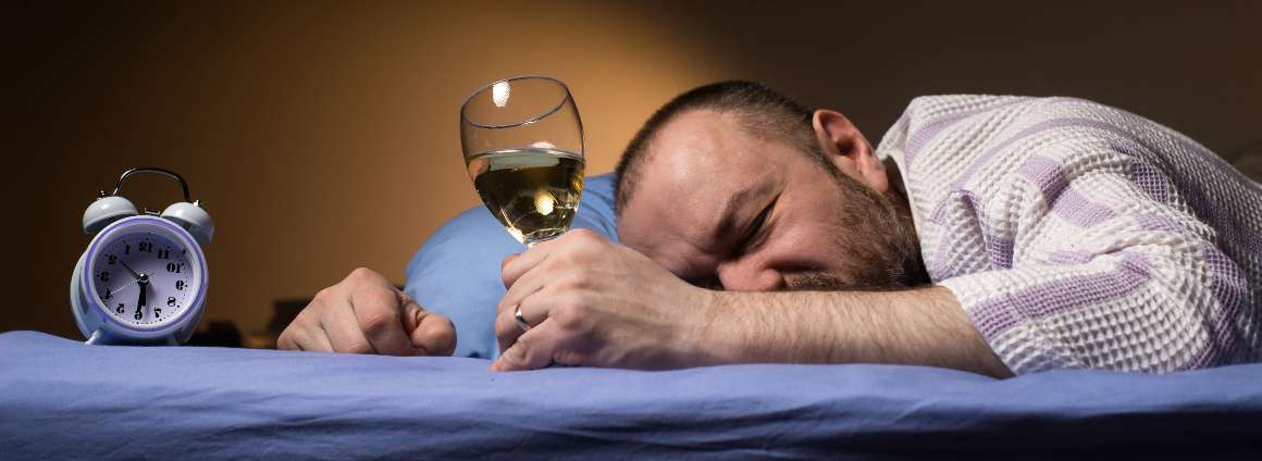 Dependența persistentă de alcool și insomnie