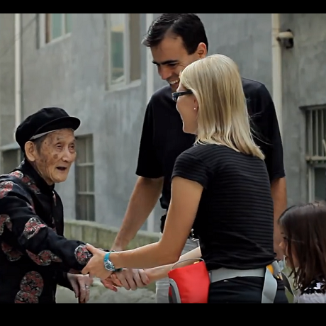 Bucuria de a trăi, povestită de șase centenari din Bama, China